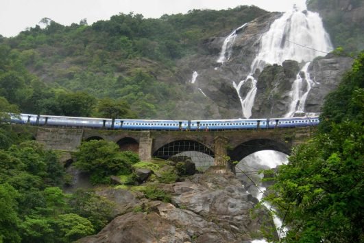 dudhsagar waterfall goa